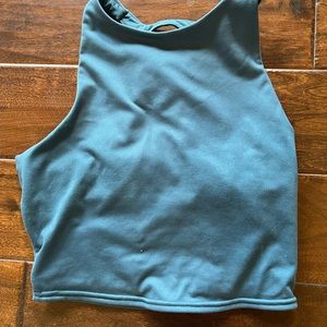 Worn a couple of times Alo yoga movement tank top in excellent condition